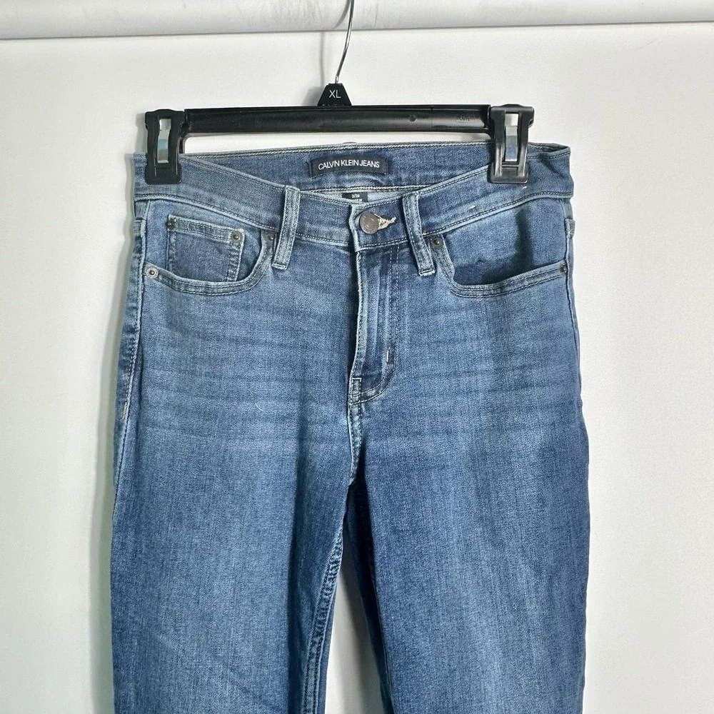 Calvin Klein Jeans Womens Sz 2/26 Mid Rise Skinny Stretch Blue Jeans Repreve